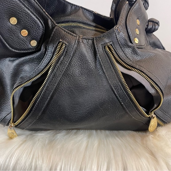 Romeo & Juliet Black Purse - Picture 7 of 10